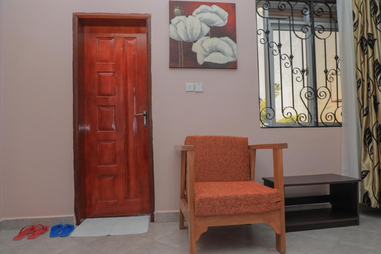 Fort Portal Silver Oaks Hotel Boma מראה חיצוני תמונה