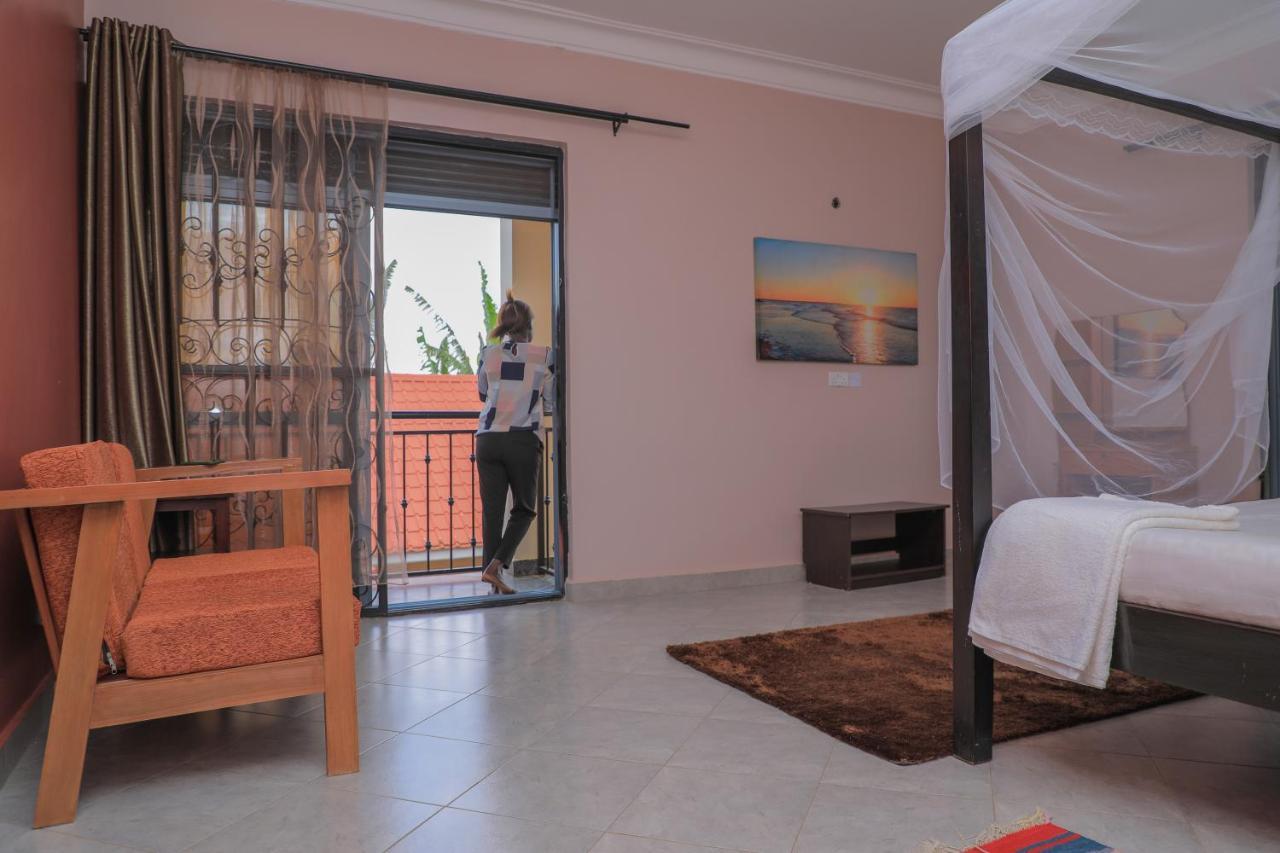 Fort Portal Silver Oaks Hotel Boma מראה חיצוני תמונה