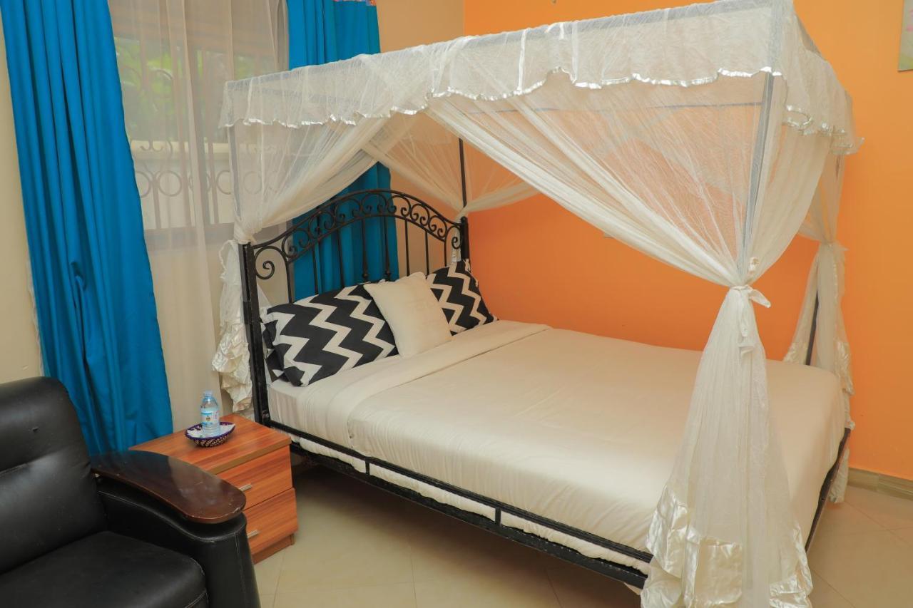 Fort Portal Silver Oaks Hotel Boma מראה חיצוני תמונה