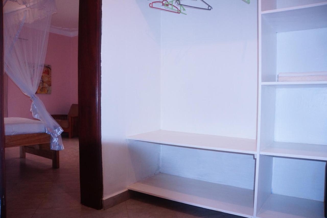 Fort Portal Silver Oaks Hotel Boma מראה חיצוני תמונה