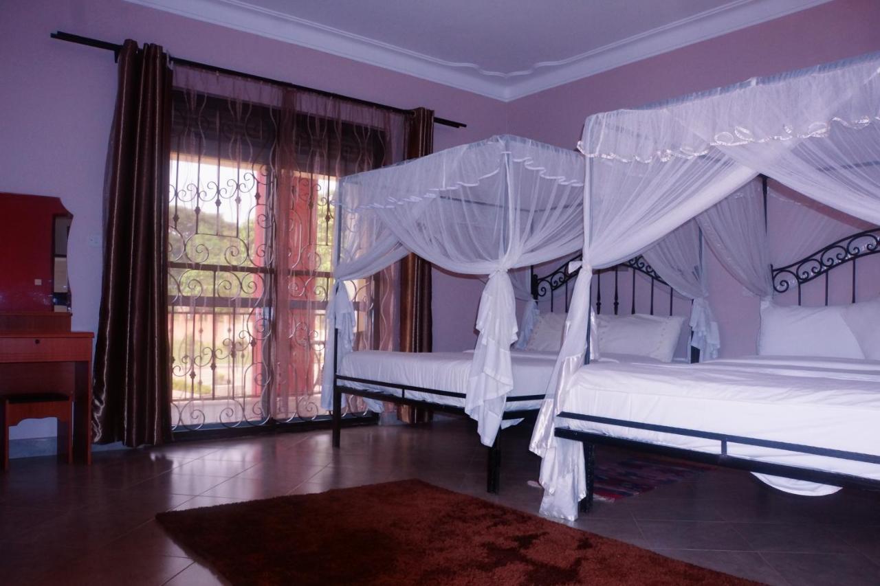 Fort Portal Silver Oaks Hotel Boma מראה חיצוני תמונה