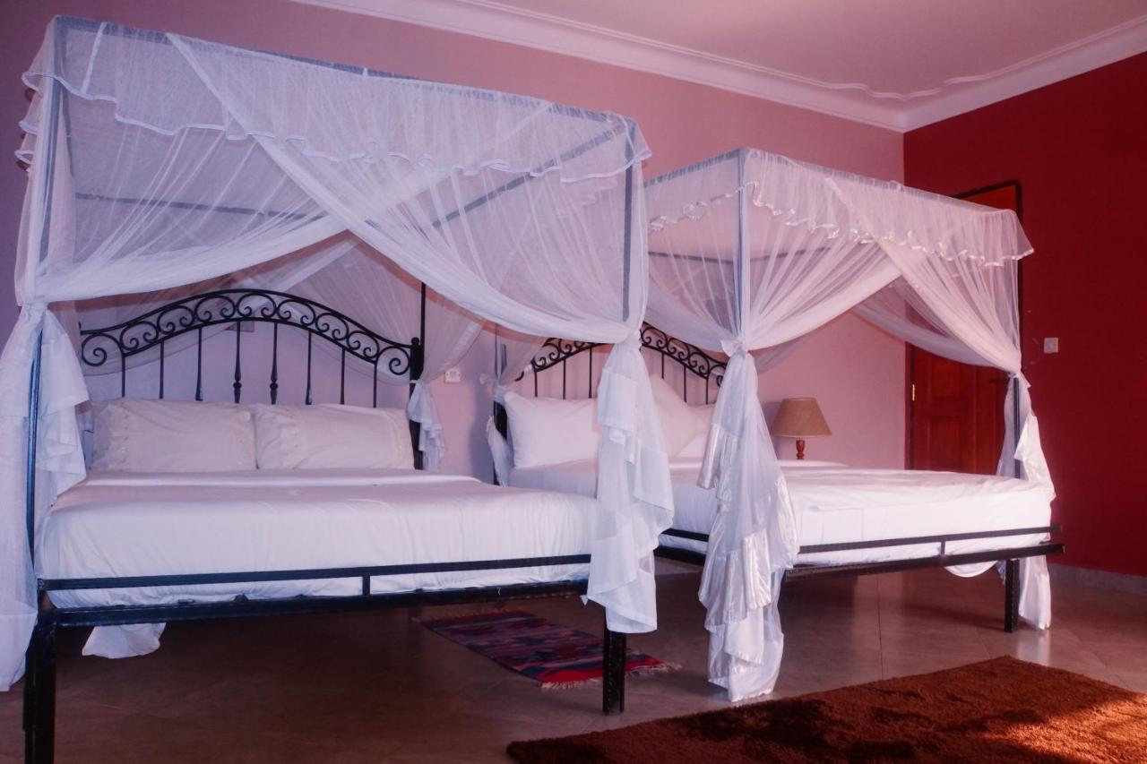Fort Portal Silver Oaks Hotel Boma מראה חיצוני תמונה