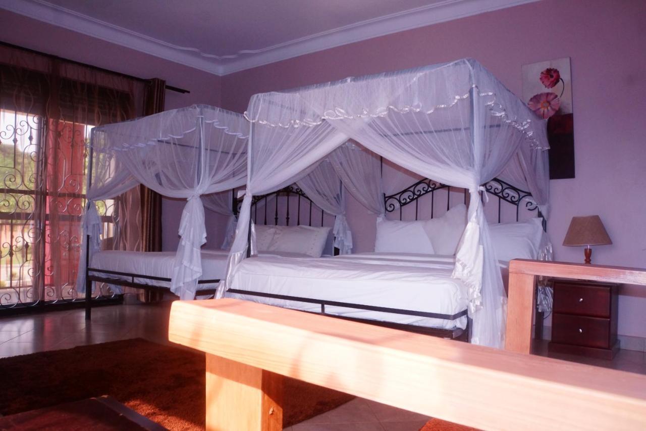 Fort Portal Silver Oaks Hotel Boma מראה חיצוני תמונה