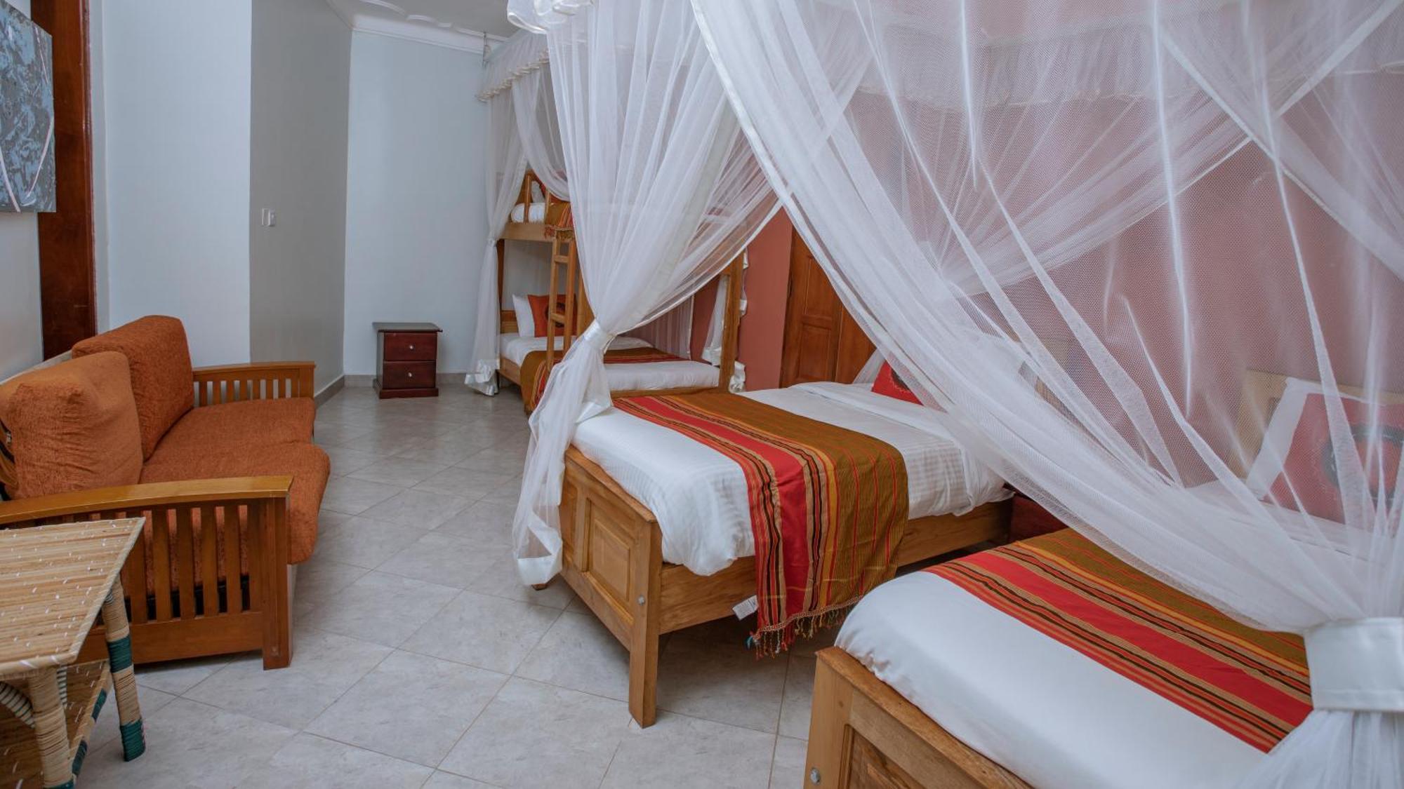 Fort Portal Silver Oaks Hotel Boma מראה חיצוני תמונה