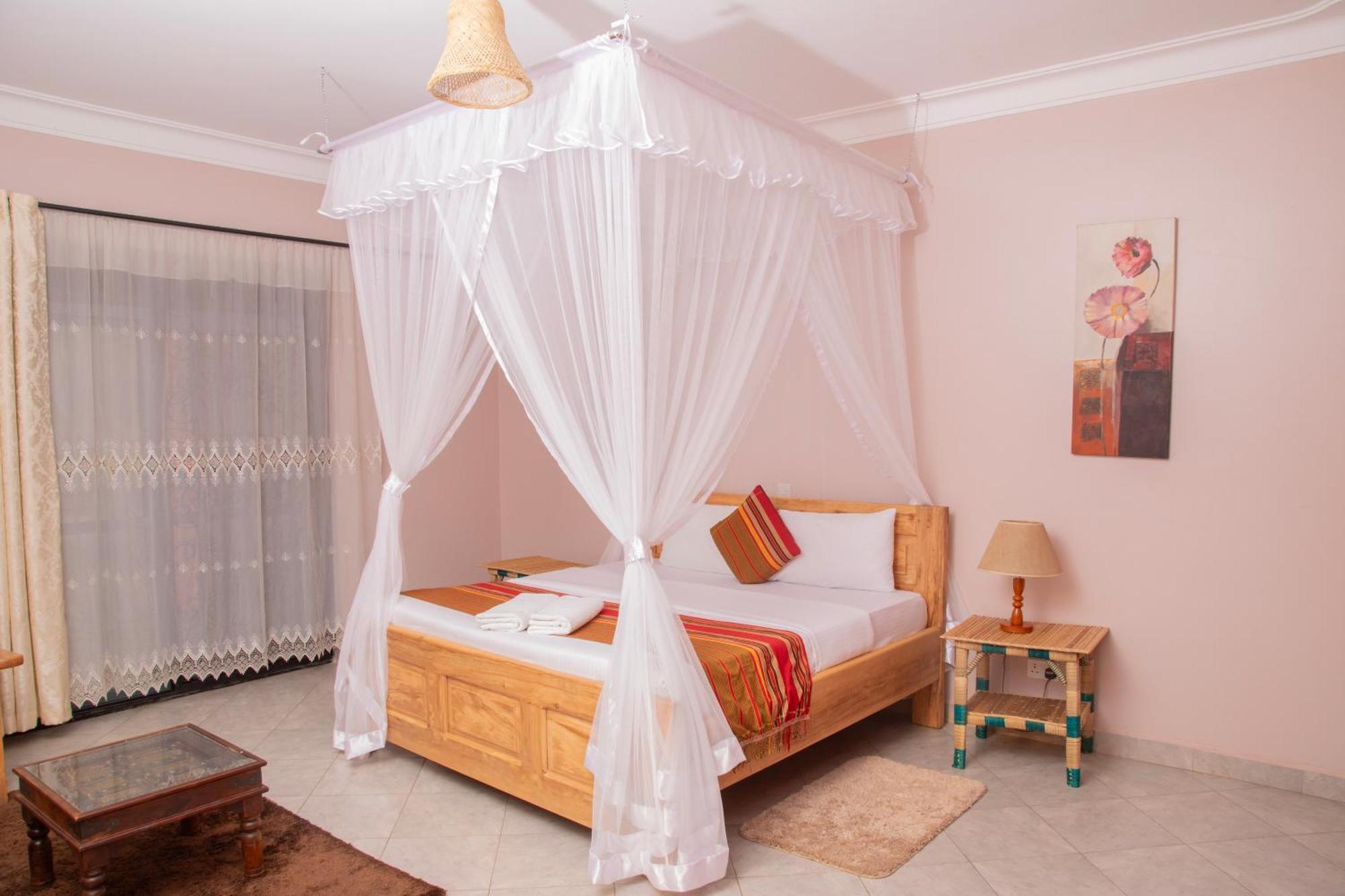 Fort Portal Silver Oaks Hotel Boma מראה חיצוני תמונה